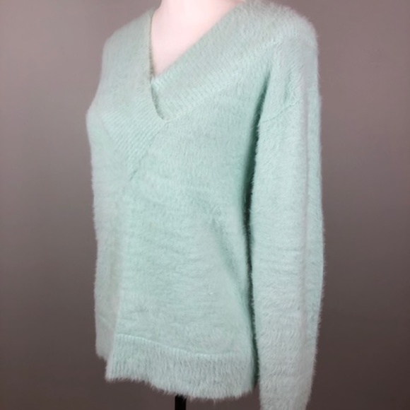 A New Day Fuzzy  V-neck Sweater In Mint Sz S - Picture 2 of 8